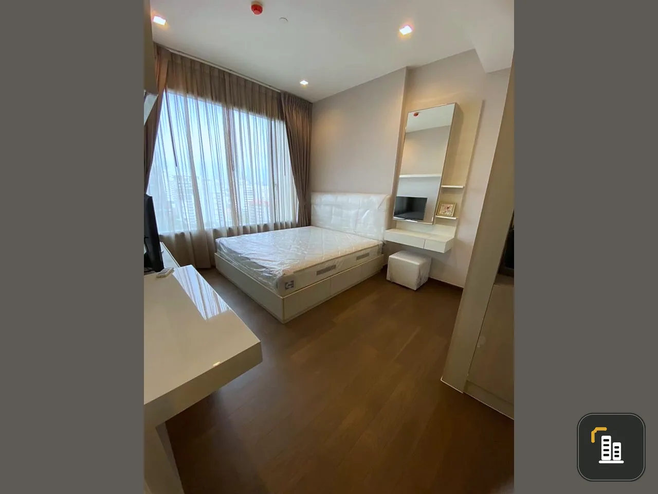 Condo for rent Q Asoke, nice room, spacious size with facilities, high floor, city view, do not miss it.