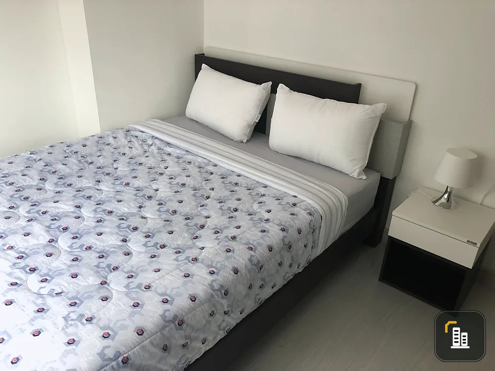 For sale: The One Plus D Hua Mak 12 rooms, 2 bedrooms, large sofa, can sit and sleep well like this, must book now