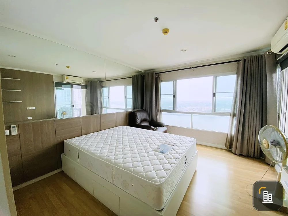 For sale, Lumpini Ville Pibulsongkram-River View, corner room, river view, balcony, cool breeze. If you don't reserve, you will miss it.