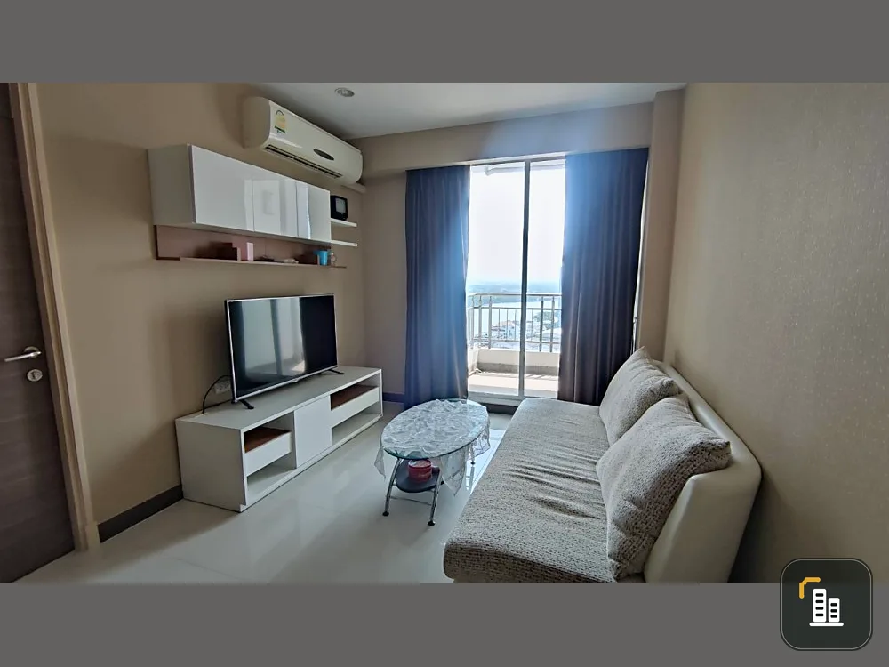 For rent Supalai Prima Riva, high floor, beautiful river view. Super wide room Comes with nice furniture. Book now.