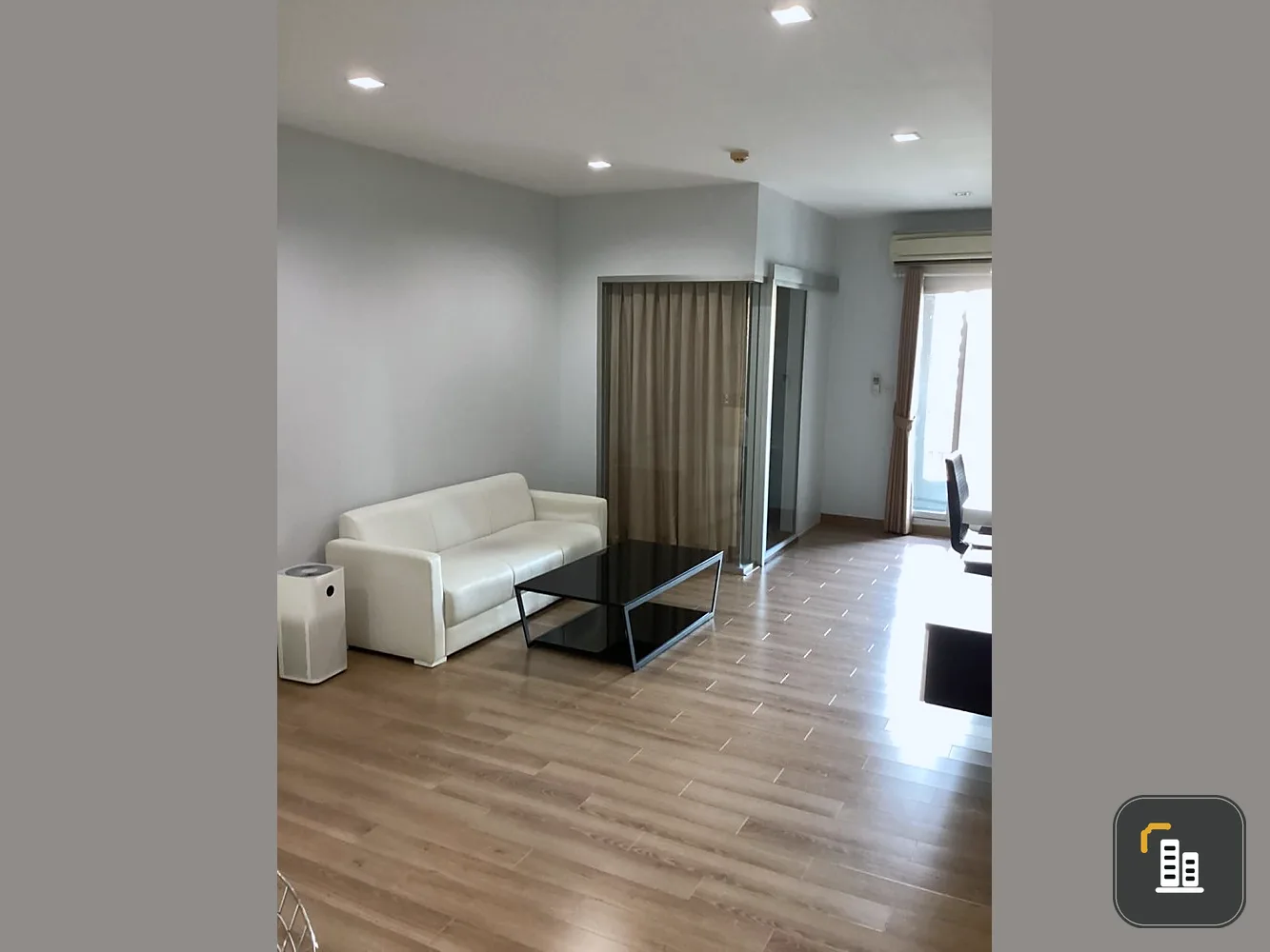 Condo for sale the seed memories siam, spacious room have space plus a great price Not booking is a big mistake.
