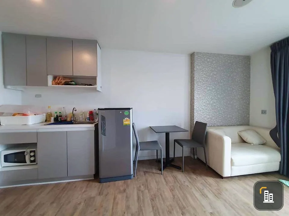 For sale, H2 Glow, 5th floor, corner room, 2 bedrooms with built-in furniture, can move in immediately, book now, hurry up.