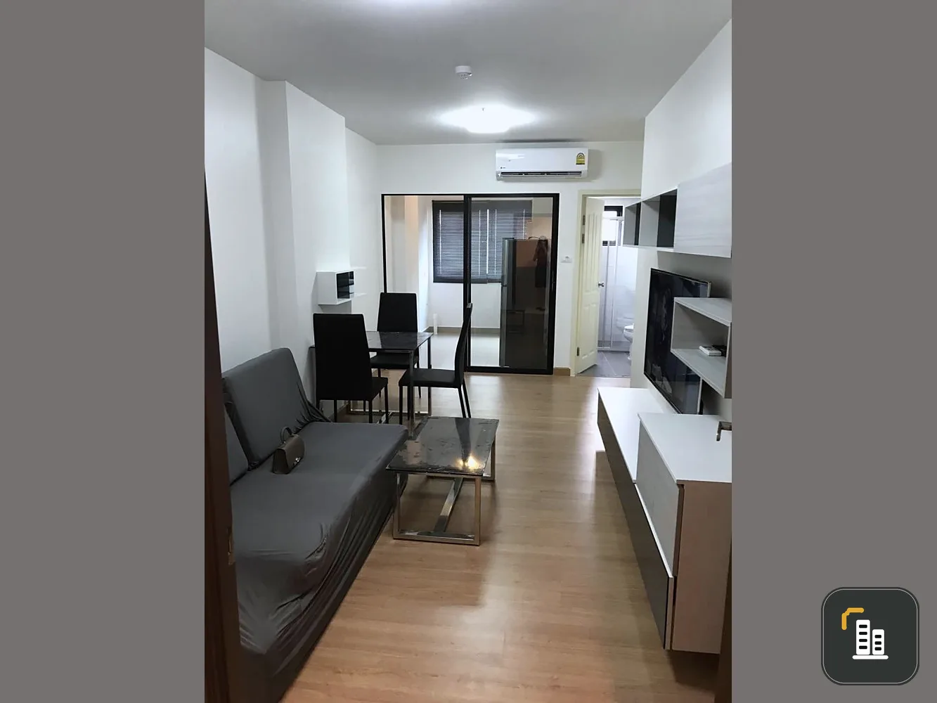 For rent, Supalai Loft Chaengwattana, 19th floor, high view, tangible price. Let me tell you that you must not miss it.