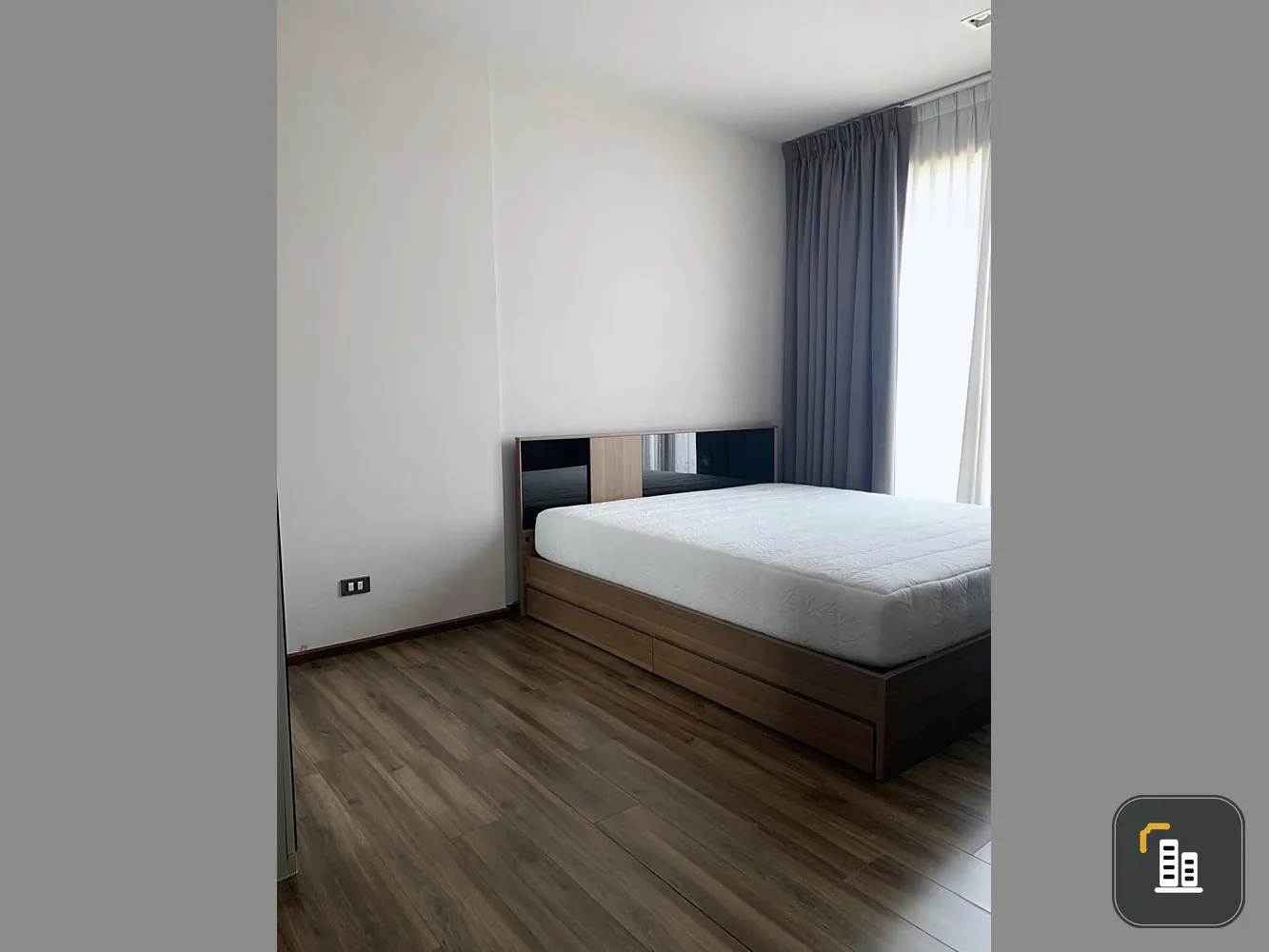 For sale, Seal by Sansiri, the room looks nice. Very spacious, fully furnished, complete facilities, book now.