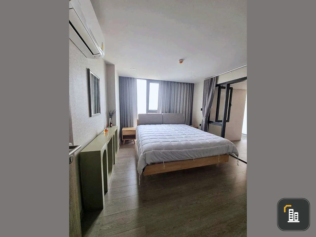 Cooper Siam for rent, DUPLEX room, spacious, decorated, looks very stylish. Good like this. You can't miss it. Book now.