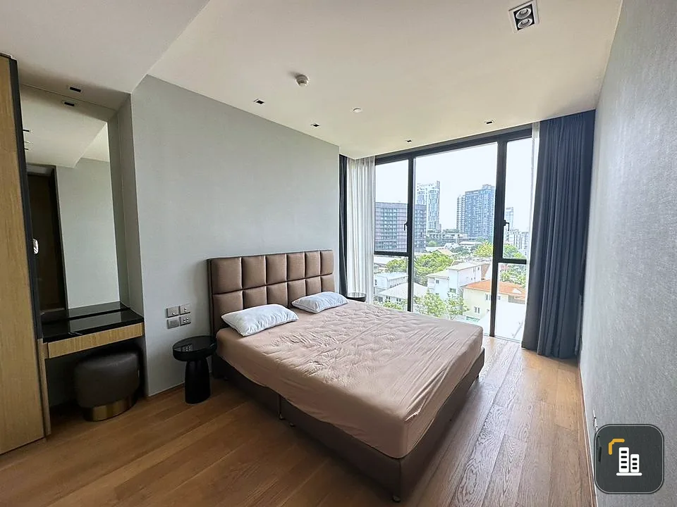 For rent BEATNIQ Sukhumvit 32, large room, clear view, airy Good sofa, comfortable to sit and sleep, hurry up to reserve.