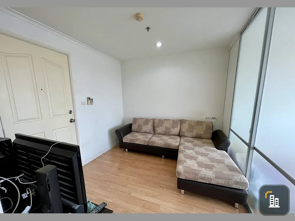 Sell Lumpini Ville Ladprao Chokchai 4, private partition room All furniture and electrical appliances in the room, book now.