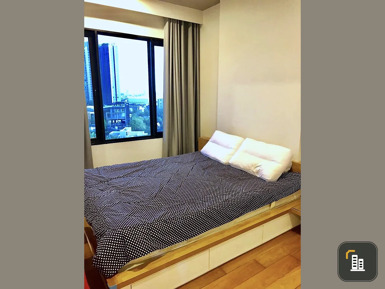 Condo for rent, Blocs 77, nice room, wide size, proportional, fully furnished, great view, good price, don't miss it.