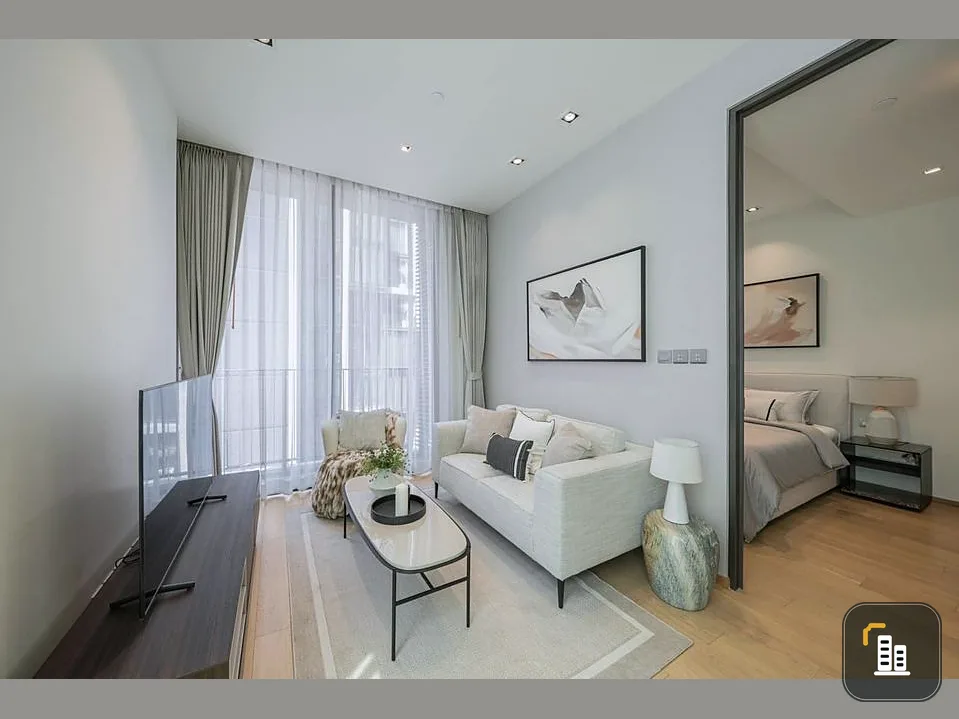 Condo for rent, 28 Chidlom, 6th floor, spacious room, decorated in warm colors. This is so beautiful Hurry up to reserve now.