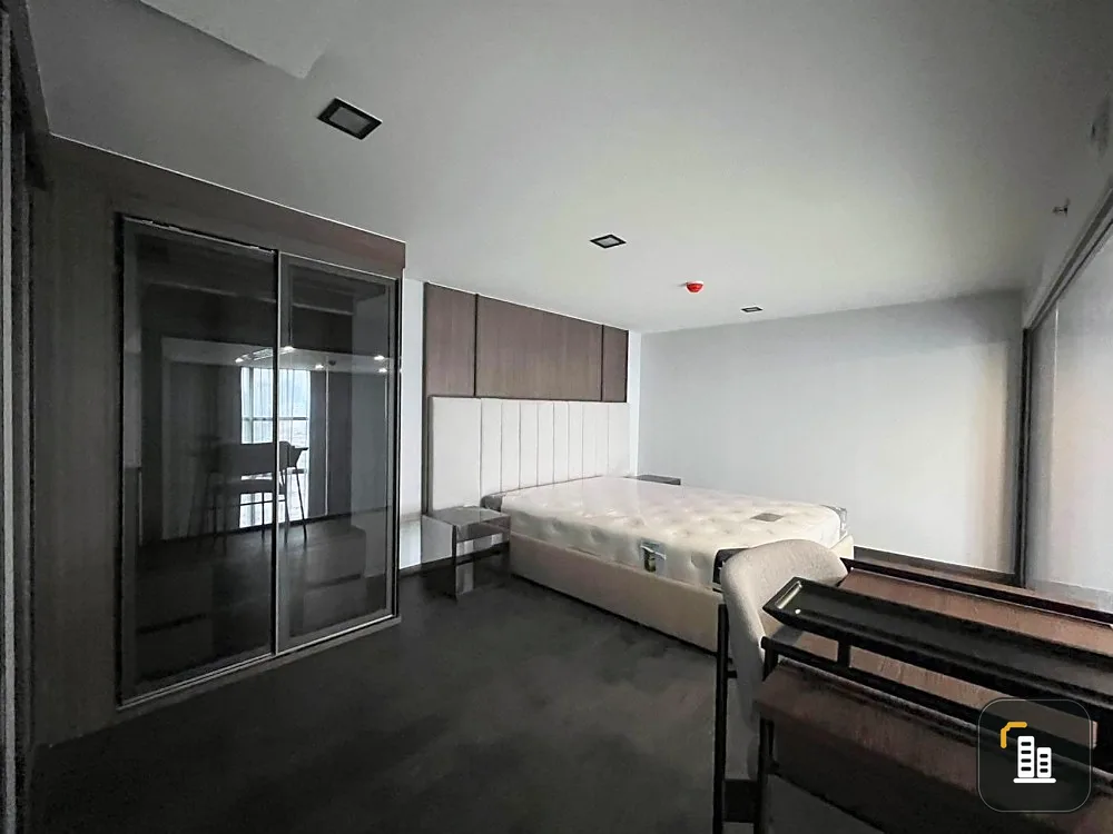 CONNER Ratchathewi for rent, good looking room, ready to move in, very high view, fully furnished, book now.
