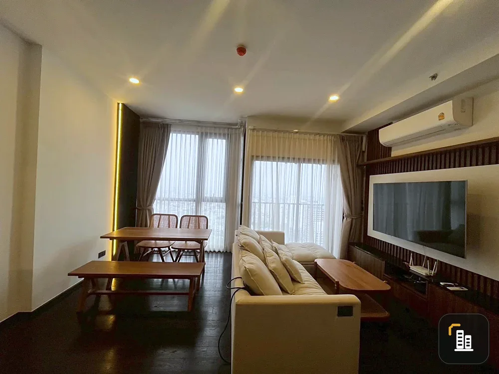 For sale or rent, Park Origin Thonglor, 38th floor, high floor, 2 bedrooms, fully furnished, ready to move in. Book now, don't miss it.