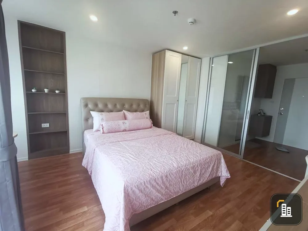 For sale, Lumpini Ville Phatthanakan-Srinakarin, 31th floor, corner room, beautiful room, fully furnished, livable, book now, hurry up.