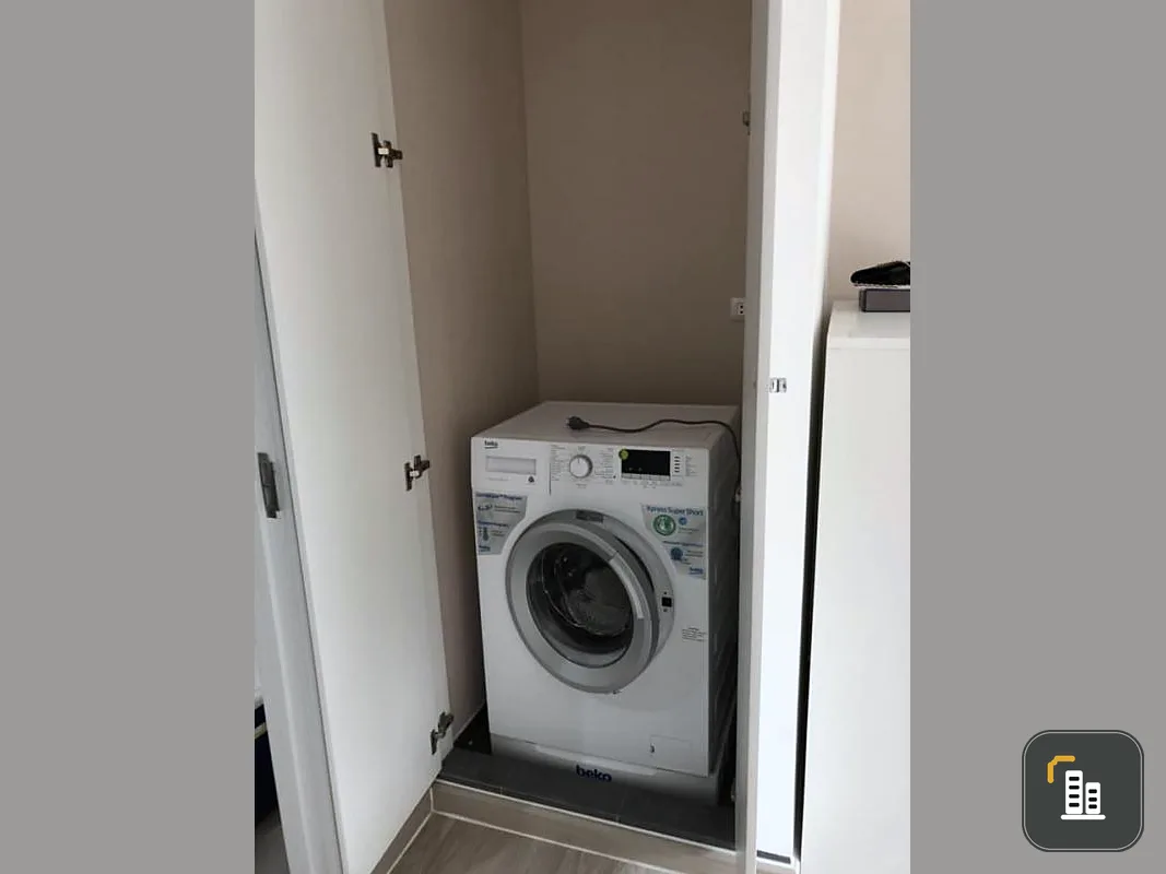 Corner room has arrived. Sell The Privacy, Ladprao, Wang Hin, pool view, east balcony. The new room is ready to move in. Urgent.