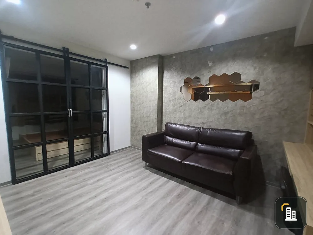 Urgent sale (with tenant)!! Lumpini Ville Ramkhamhaeng 44 condo, 12th floor, Building A, beautiful room, ready to move in, good price, don't miss it!!