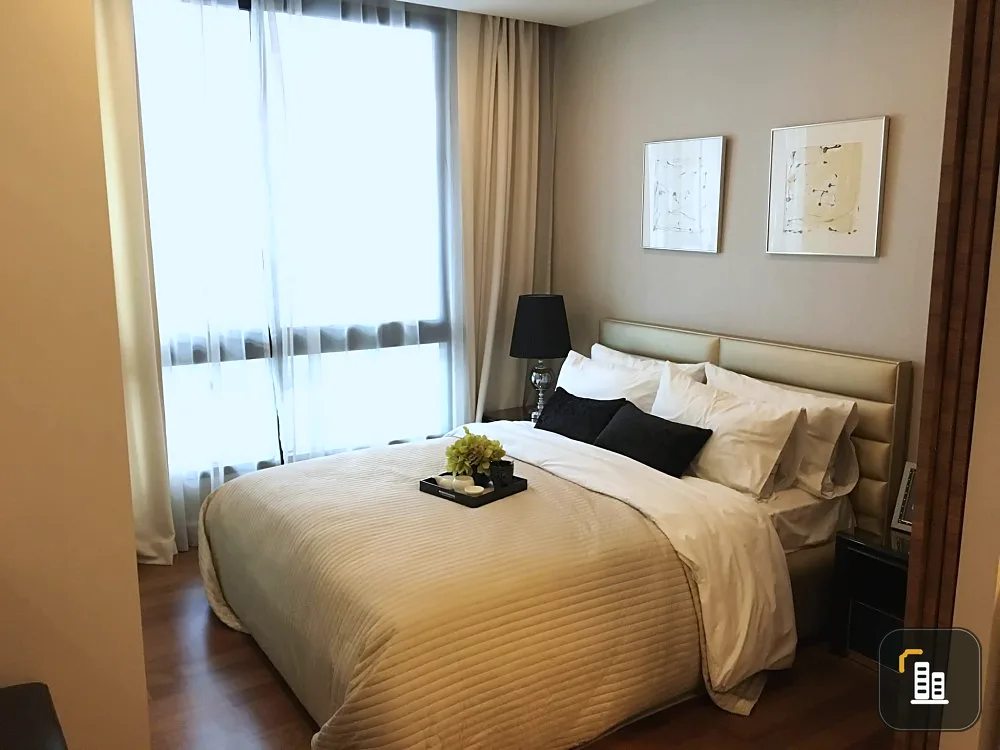 Condo for rent, The metropolis, nice decorated room, 14th floor, has a high view, comes with a great price If you miss it, you will regret it.