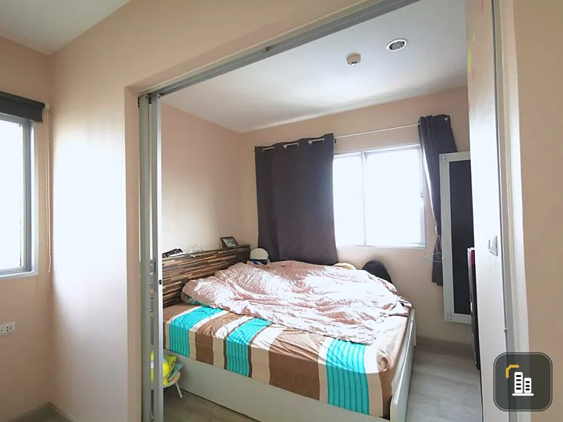 Corner room, quiet, sell the privacy Ladprao Sena, the front of the room doesn't match anyone. Who likes private, reserve now.