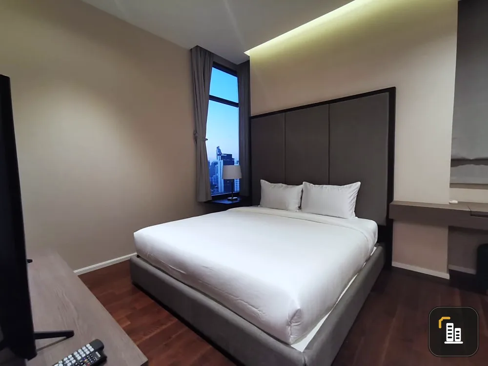 For sale, rent, The Diplomat 39, good looking room, fully furnished Get a very high view. Hurry up to reserve.
