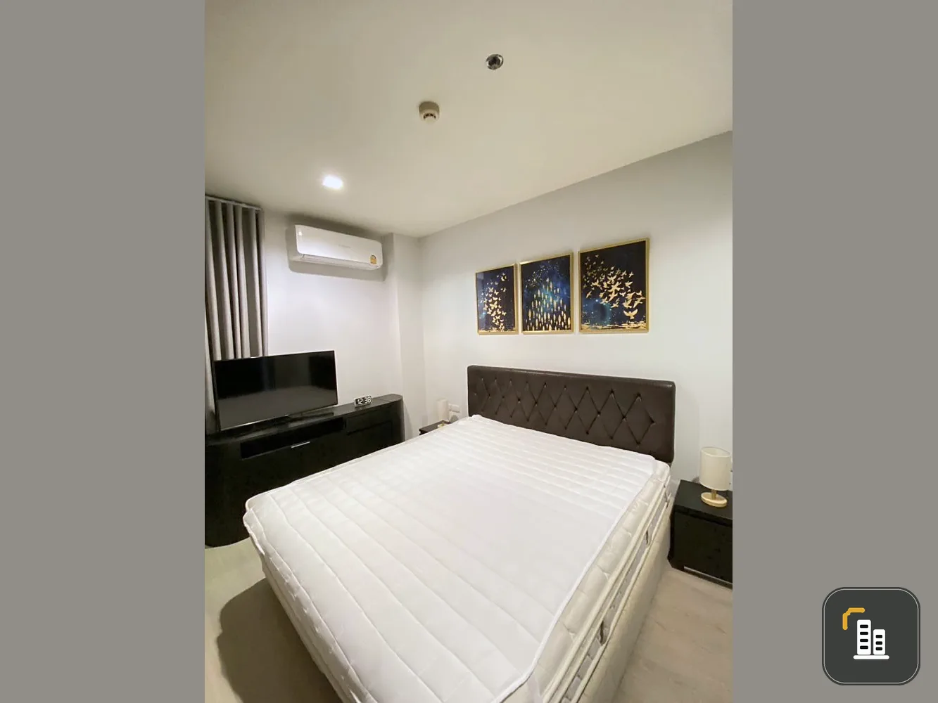 For rent!! Condo Rhythm Sukhumvit 44, 20th floor, corner room, beautiful room, newly renovated, ready to move in, don't miss it!!