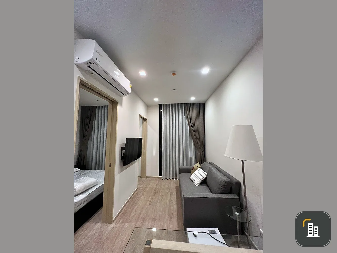 For rent!! Condo Noble State 39, luxury condo, ready to move in, 12th floor, convenient transportation, near BTS Phrom Phong, don't miss it!!