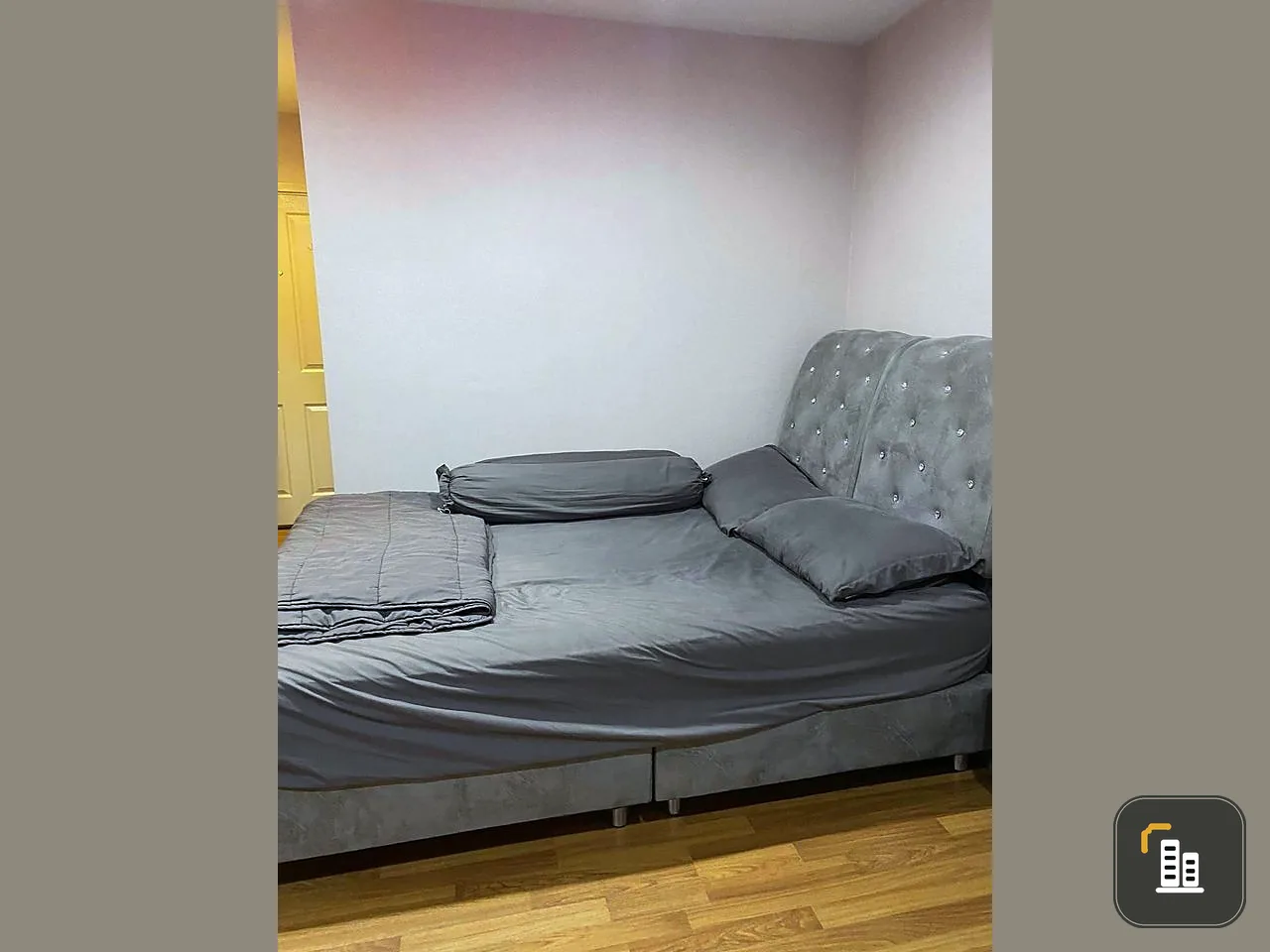 Sell Regent Home, Bang Son, 2 bedrooms, 5th floor, corner room, well decorated in the whole room. Reserve now.