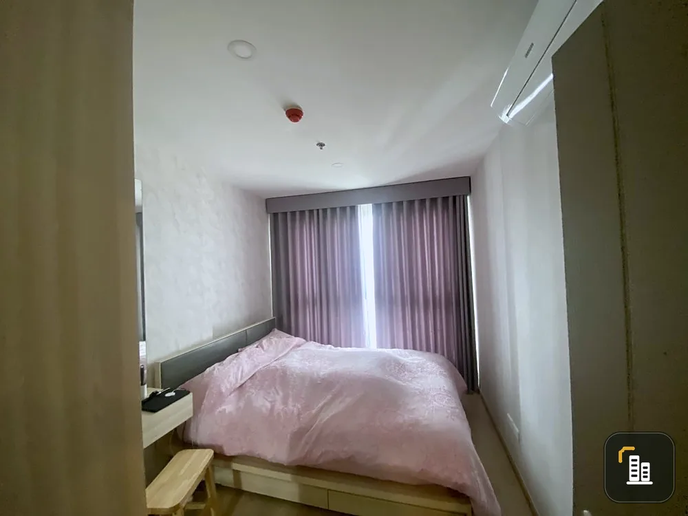 Sell Ideo O2, pool view, 25th floor, good wallpaper affordable price If interested, hurry up to reserve it quickly.