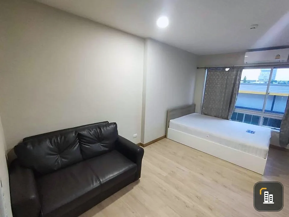 For rent, B Condo Phaholyothin, nice room, complete with furniture and electrical appliances, book now, don't miss it.