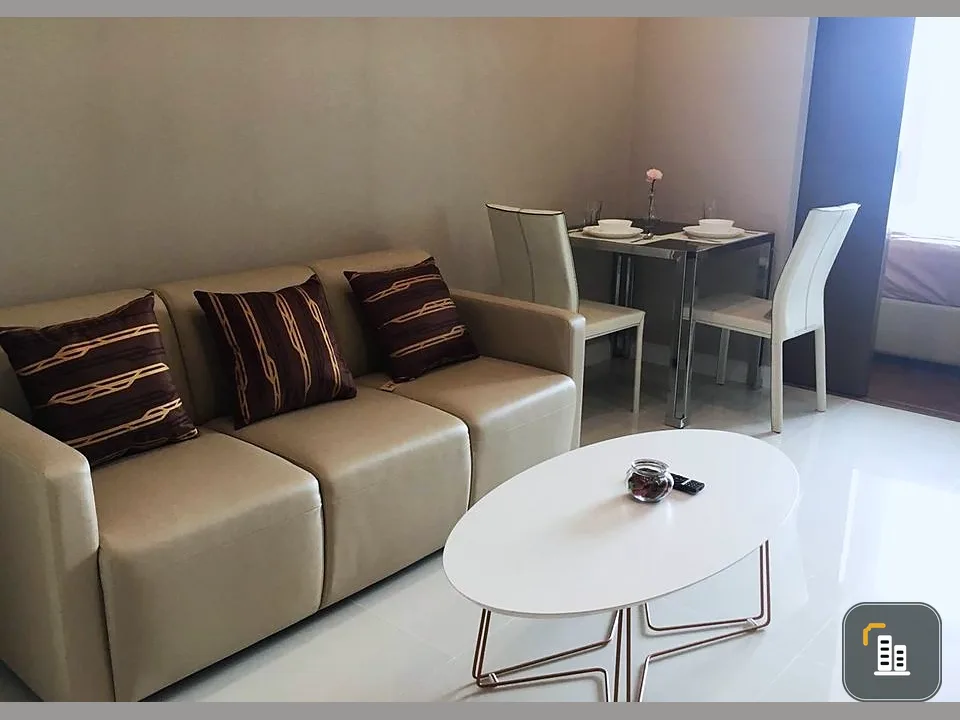 The Metropolis condo for sale, 10th floor, pool view Complete facilities Hurry up to reserve it.
