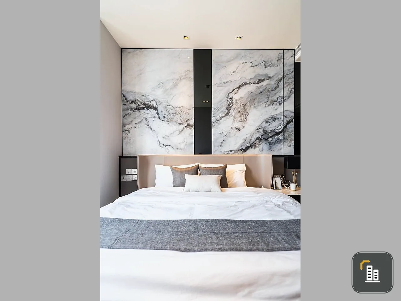 For rent, BEATNIQ Sukhumvit 32, 15th floor, beautiful, luxurious room, fully furnished, very inviting, book now, don't miss it.
