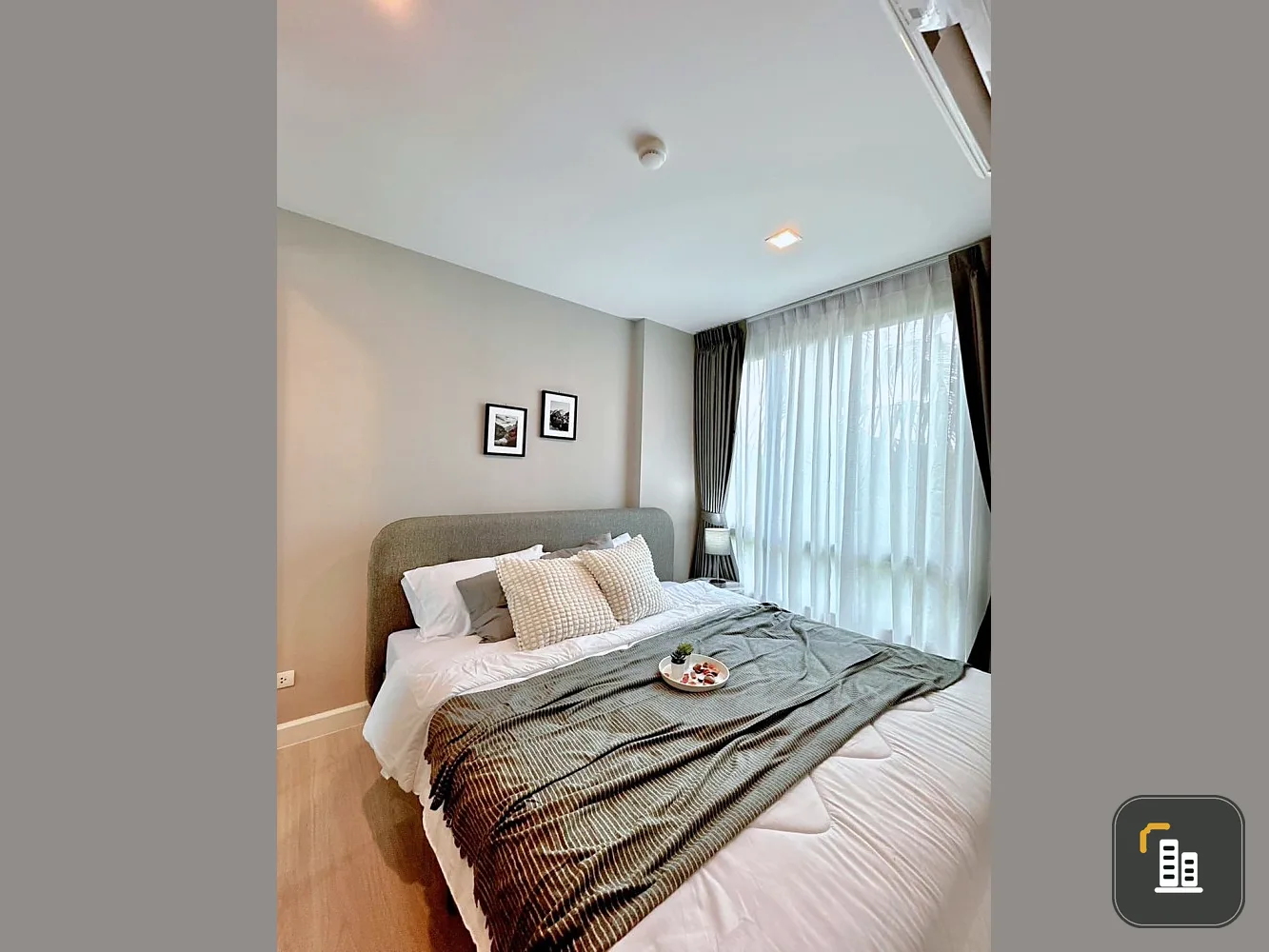 For rent, Metro Luxe Riverfront Rattanathibet, beautiful decorated room, wide mattress, comfortable bed. You can't miss it, book now.