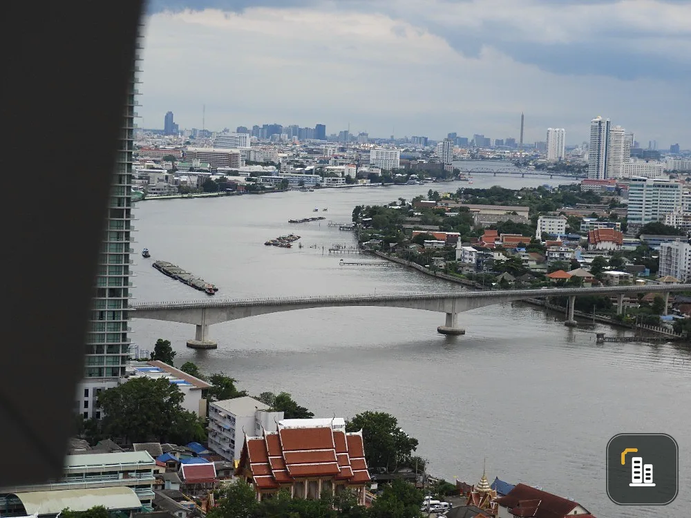 Condo for sale Chapter One Shine Bangpo, top floor, beautiful river view. Comes with furniture. If interested, hurry up to reserve.