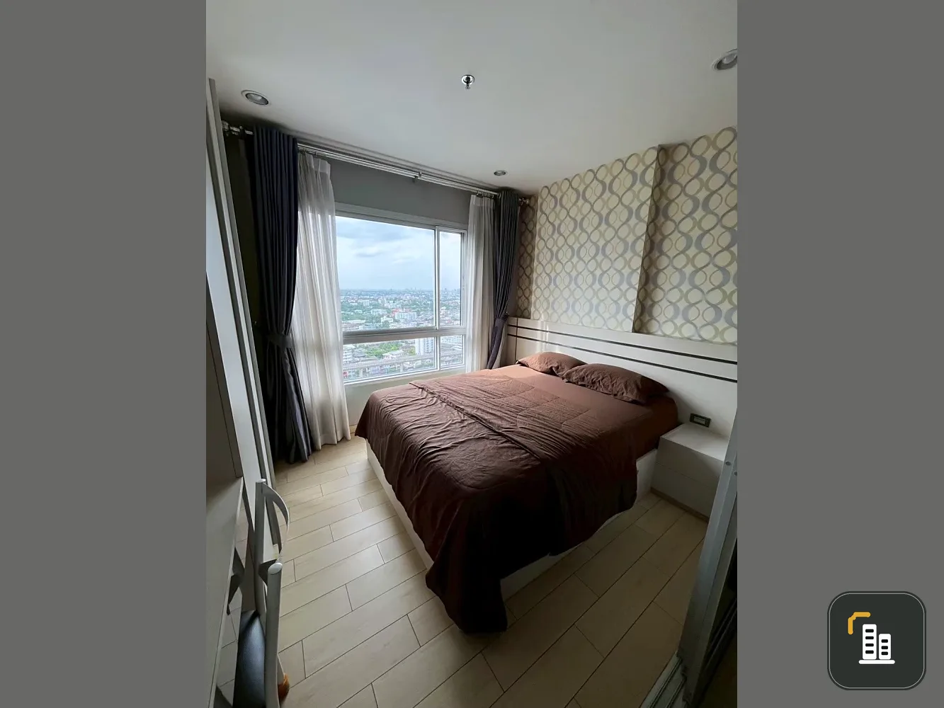 Condo for rent, The president sathorn-ratchapuek, 3 nice rooms, good size, fully furnished, good price, book now.