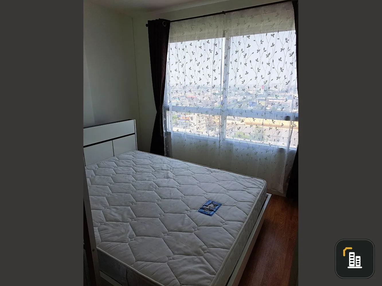 For rent, Lumpini Park Petchkasem 98, nice room, good size, well proportioned, fully furnished, lovely price, hurry to book.