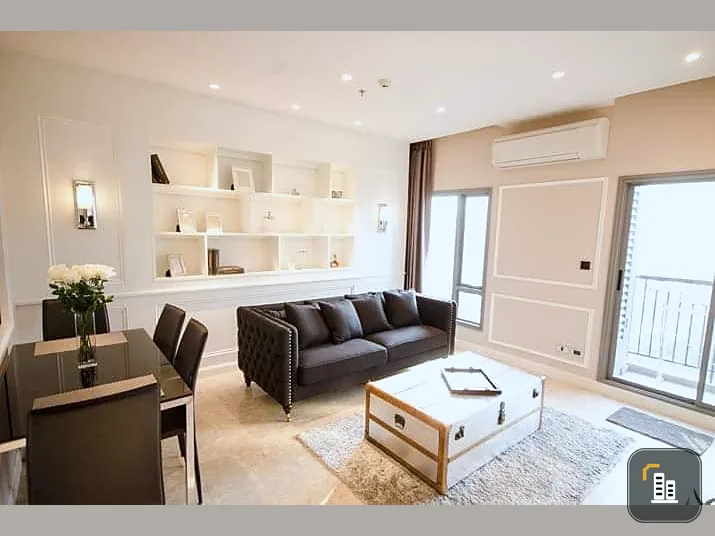 Let's come. Luxury condo. Beautifully decorated. Look good. Stylish. Ready to move in. Interested in booking at The Crest Sukhumvit 34 for sale and re