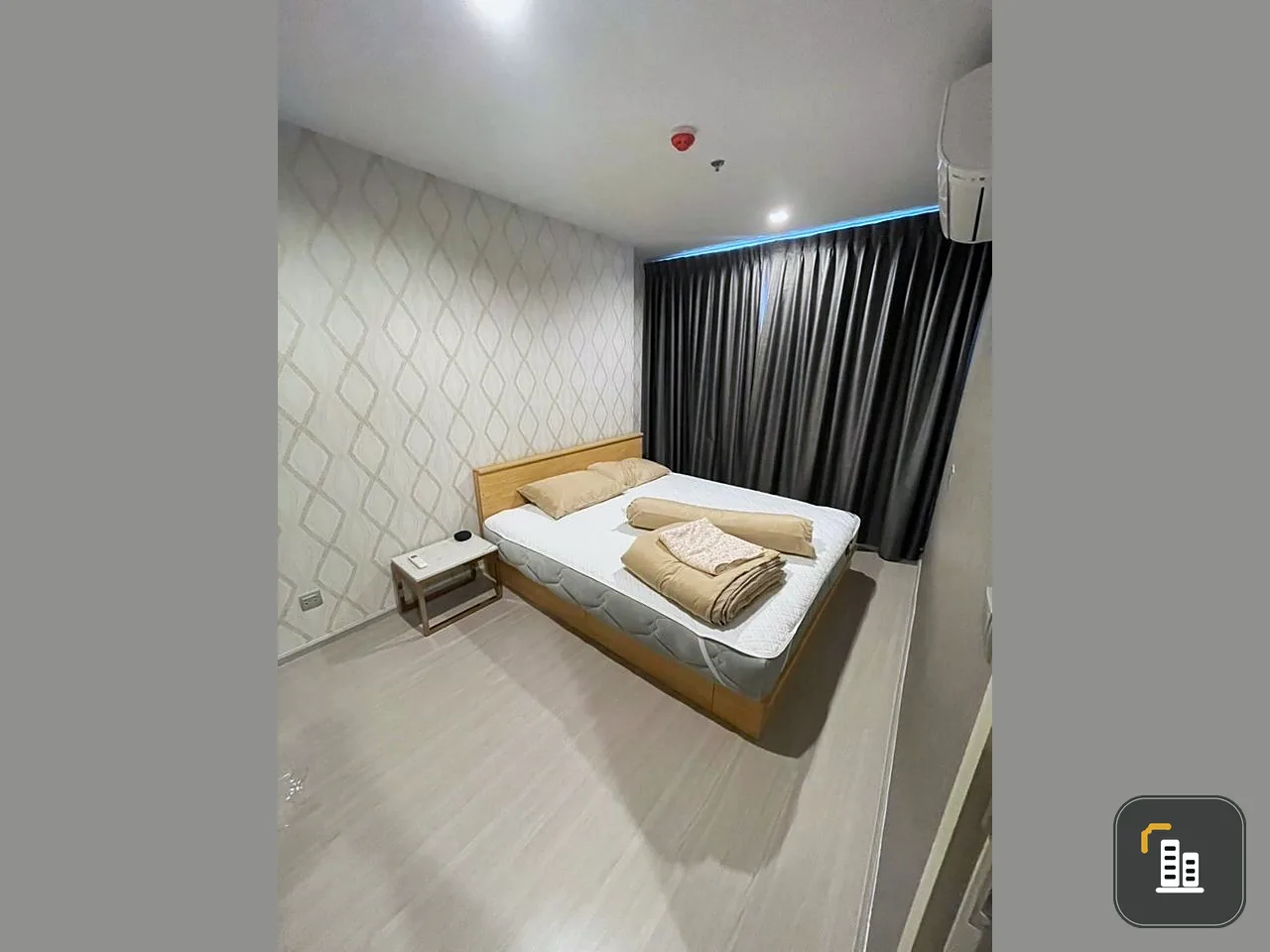 Condo Life Ladprao for rent, high floor, room with wallpaper in the whole room Fully furnished, ready to move in. Hurry up to reserve.