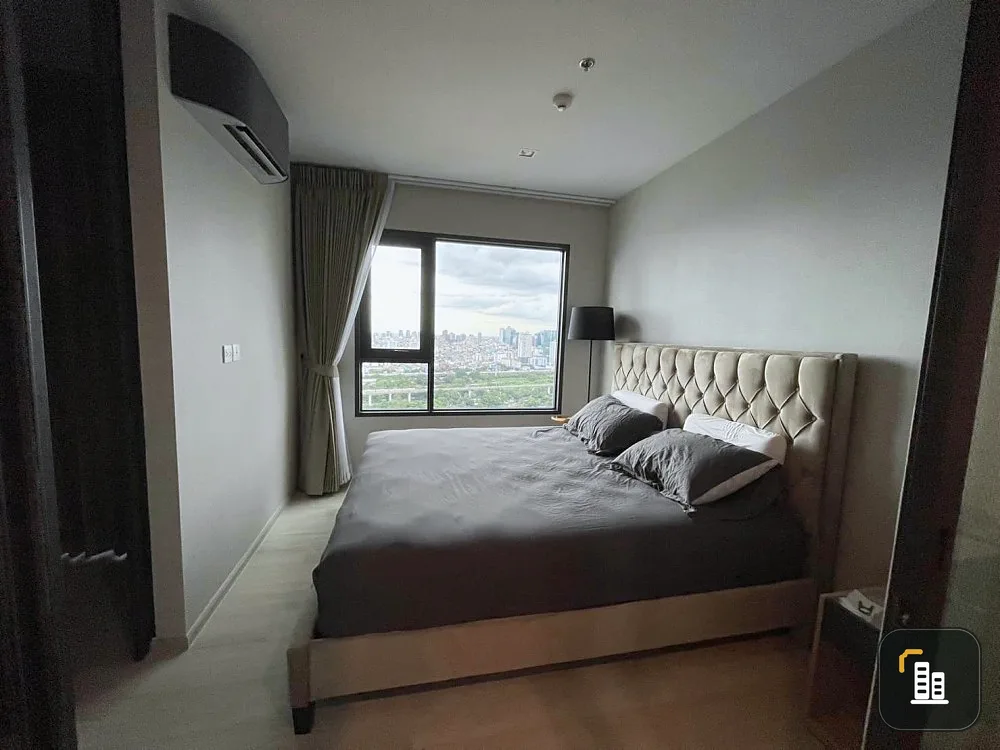 Sell, rent, Life One Wireless, high floor, great city view, gorgeous Buit-In furniture, hurry up and reserve before you miss it.