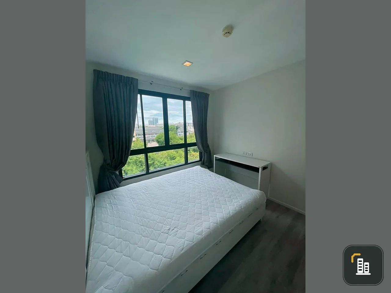 Sell The Night 2, fully furnished, ready to move in, electrical appliances, good view, no building blocking, special price, tell me that you have to r