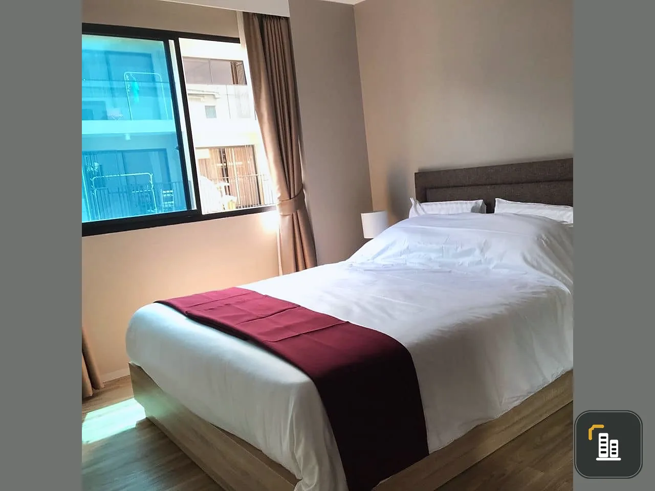 For rent, Blossom Sathorn-Charoenrat, 2 bedrooms, 2 bathrooms, size 65 sq m, city view. Complete electrical appliances. Book now.