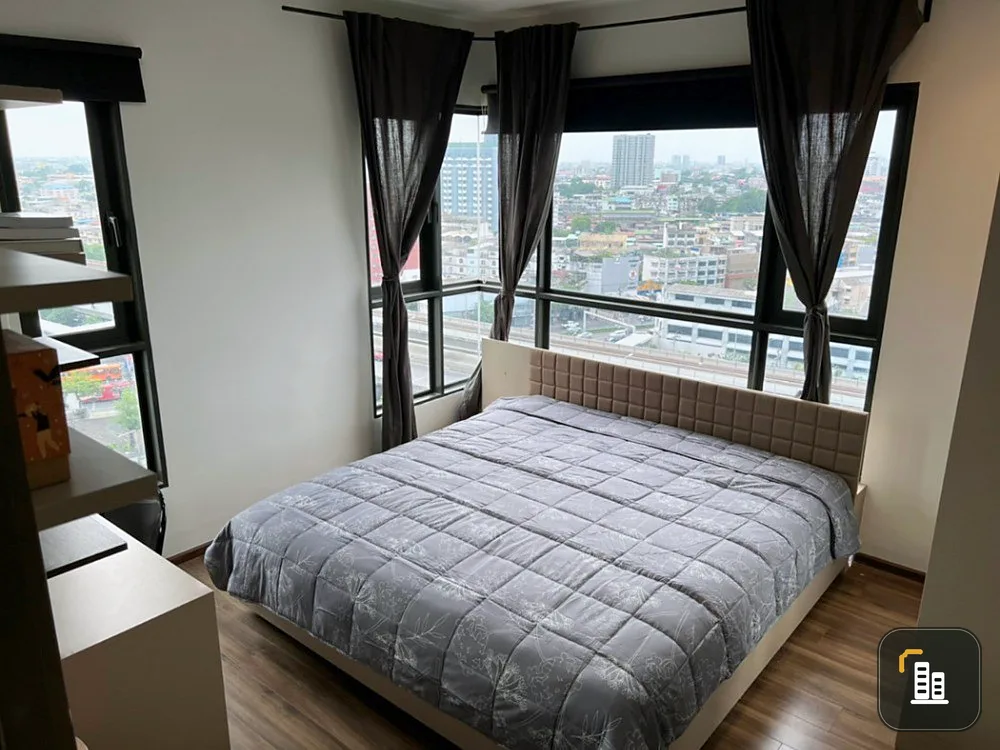 Sale Teal Sathorn-Taksin, 14th floor, corner room, clear view, fully furnished room, ready to move in, book now, don't miss it.