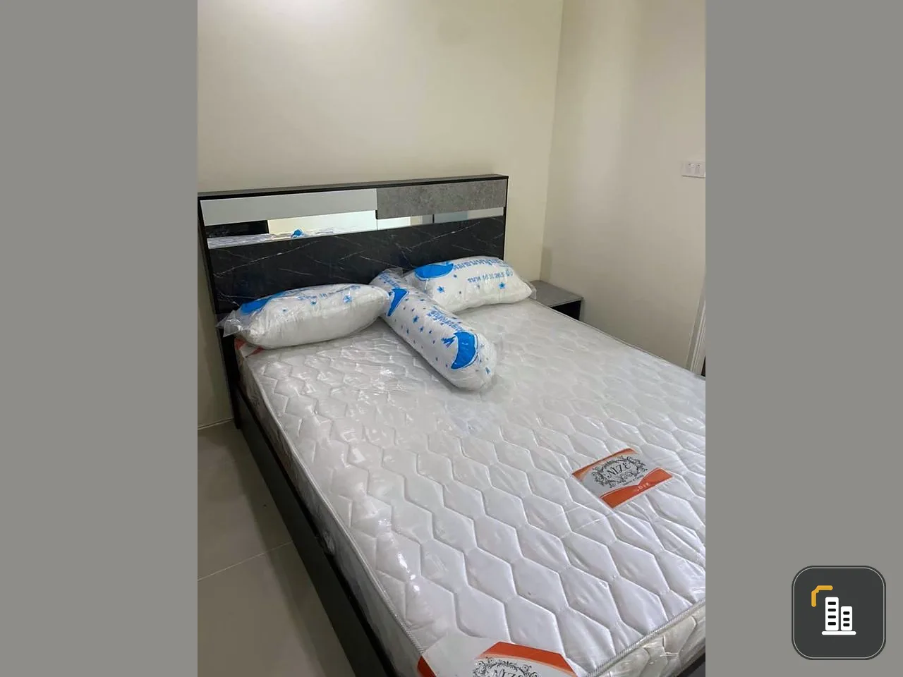 For sale, for rent, Assakan Place Srinakarin, 22nd floor, fully furnished room, nice to live in. Hurry and reserve now. Don't wait. Hurry.