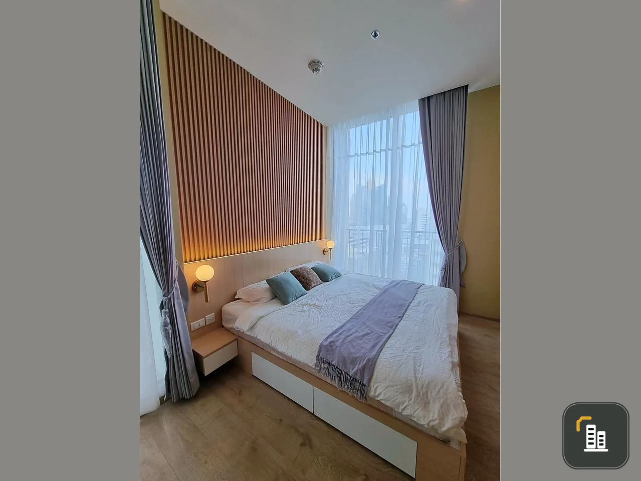 Condo for rent: Noble BE19, nice room, spacious size Decorated in modern style, soft tones. Comes at a great price. Book now.