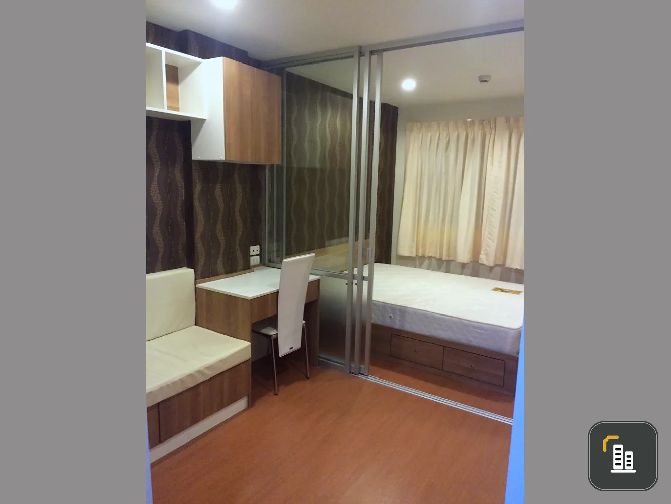 Sell Lumpini Condo Town Nida-Serithai, 2 rooms, fully furnished, free the whole room You can reserve it and be the owner.
