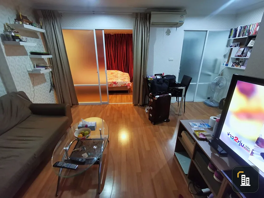 For rent, Lumpini Place Rama 9-Ratchada. Proportional corner room Comes with complete facilities, don't miss out.