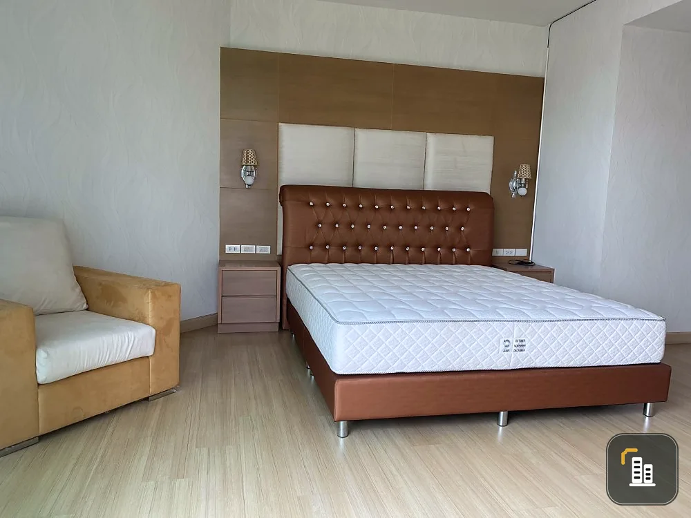 For rent, Baan Sathorn-Chaopraya, 2 bedrooms, 2 bathrooms, 11th floor, has a river view, comes with complete facilities, book now.