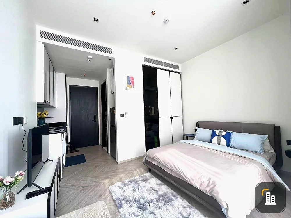 For rent, Chapter Charoennakorn-Riverside, studio room, 9th floor, not very high, friendly price, complete in one place, book now.