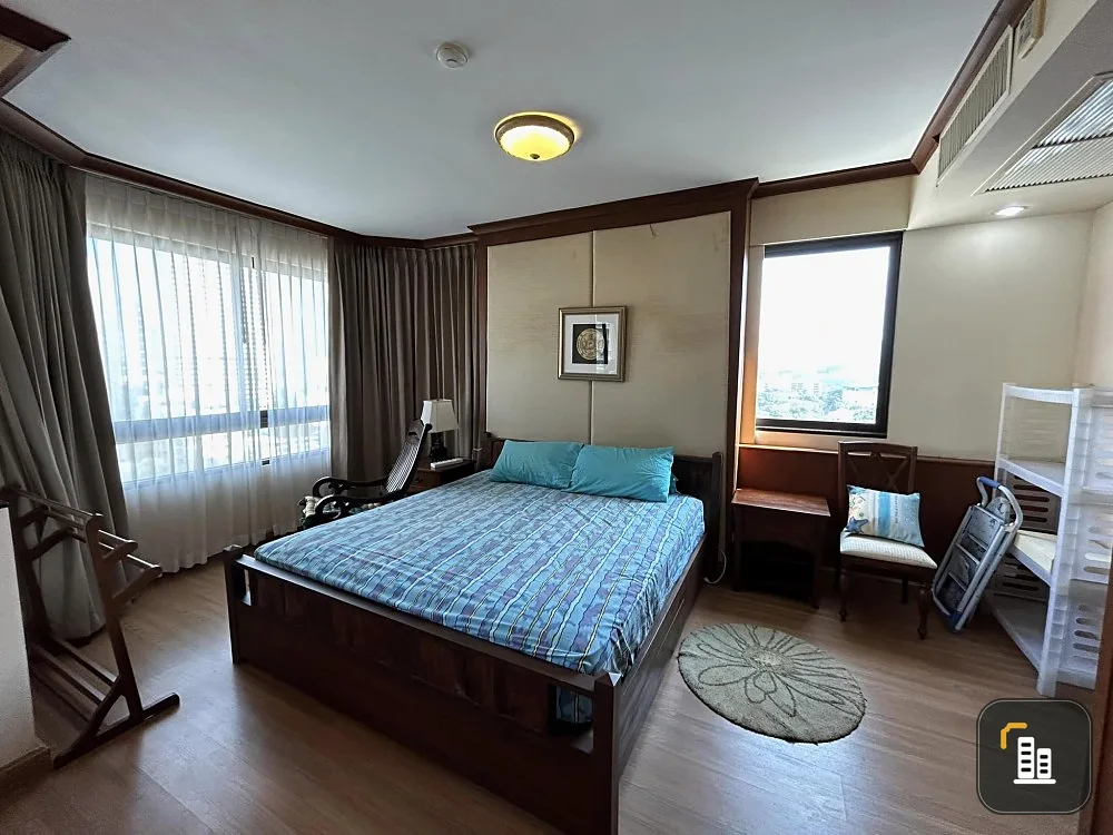 For rent, Supalai Oriental Place Sathorn - Suanplu, 13th floor, corner room, comes with full decoration, book now.