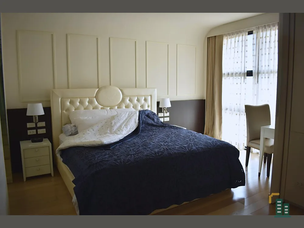 For rent, Sukhumvit 61 mode, 2 bedrooms, built-in furniture, very nice, good like this, must hurry and book