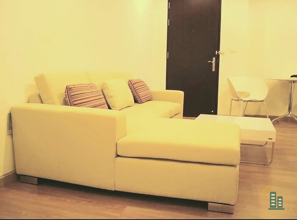 For rent: The Address Sukhumvit 42, spacious room. Complete with a large wardrobe. Fashion line, don't miss it.