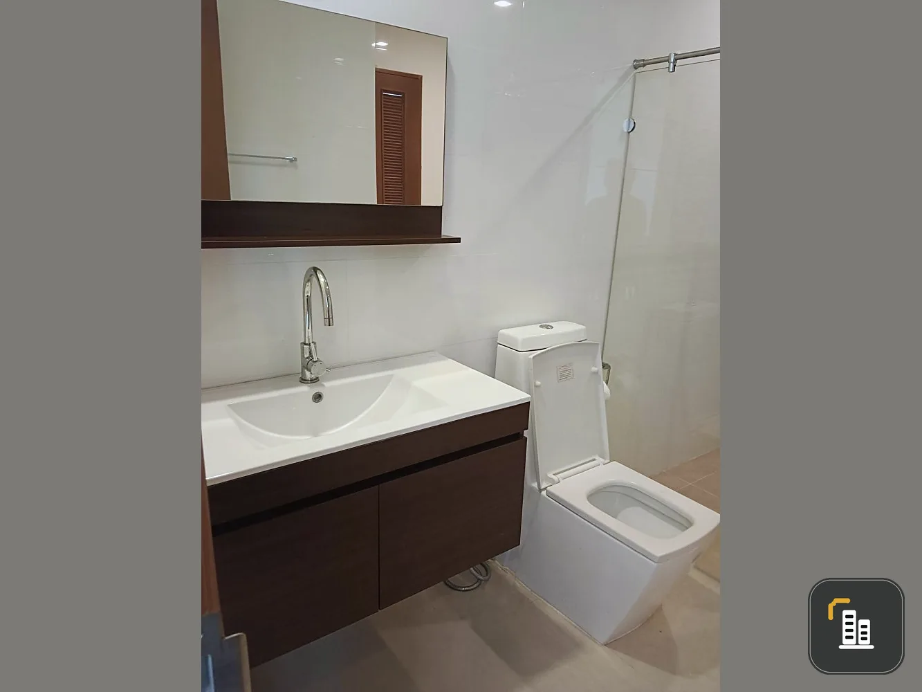 Condo for sale, Casa Lunar Paradiso, nice decorated room, wide balcony, swimming pool view, hurry and reserve, don't wait.