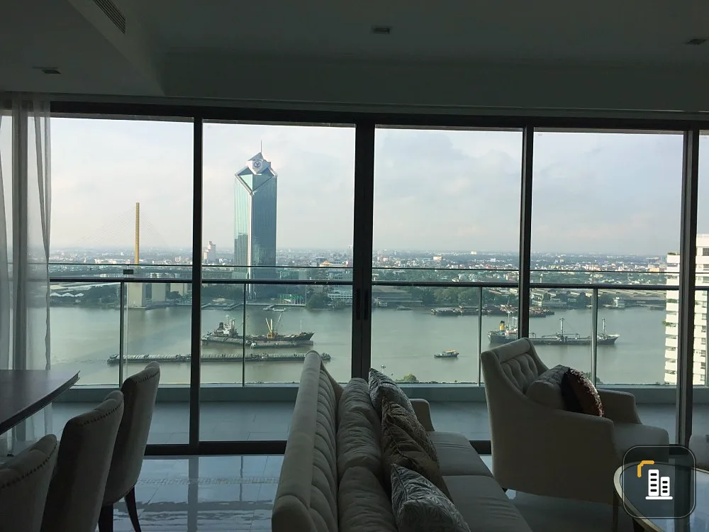 Star View Condo for sale, very spacious room, high floor, well decorated, awesome furniture, hurry and reserve it quickly.