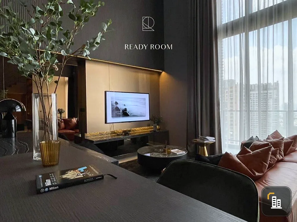 Condo for sale: The lofts asoke. Decorated to look luxurious, simple, and covered in popular color tones. Don't miss it. Hurry and reserve now.